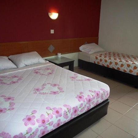 Lotus Hotel Τζόχορ Μπάχρου Εξωτερικό φωτογραφία