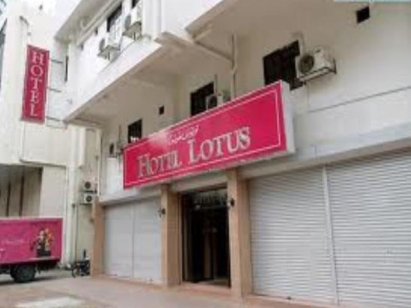 Lotus Hotel Τζόχορ Μπάχρου Εξωτερικό φωτογραφία